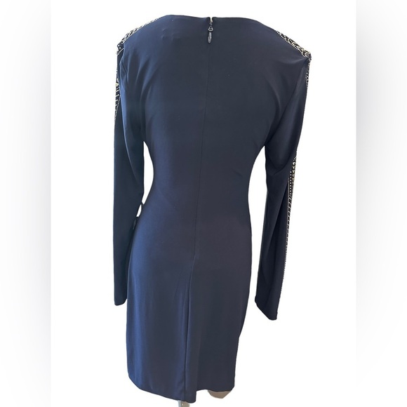 Guess stretch dress with appliqué detail - Picture 3 of 3